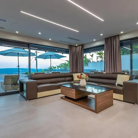 Lorena Stylish Sea View Villa