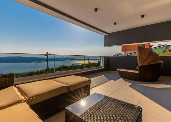 Lorena Stylish Sea View