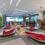 Lorena Stylish Sea View *