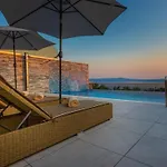Lorena Stylish Sea View