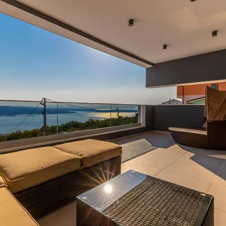 Lorena Stylish Sea View