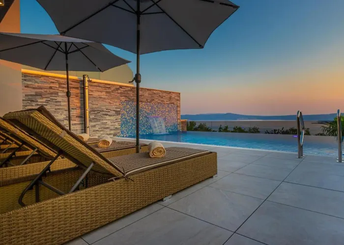 Lorena Stylish Sea View